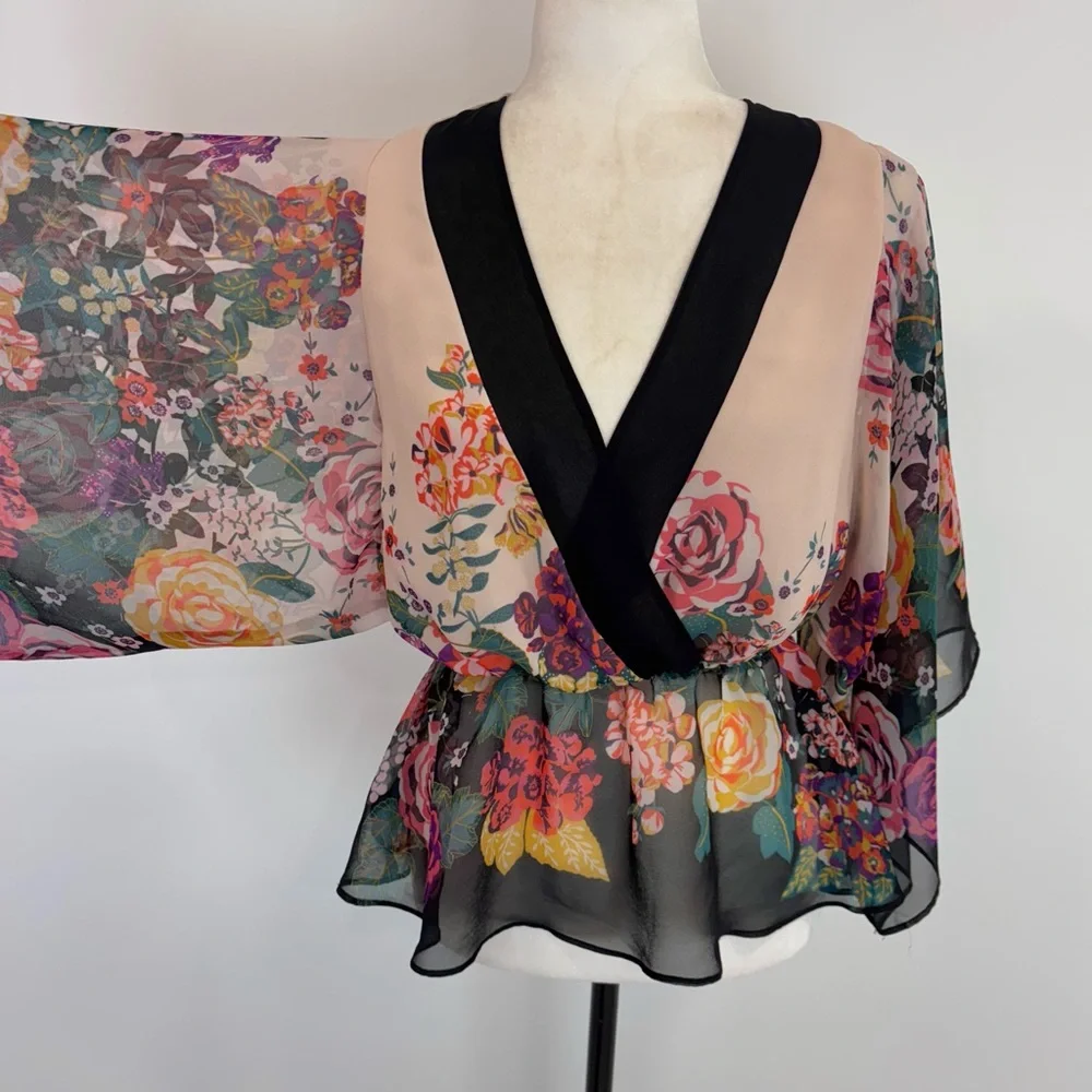 H&M sheer floral kimono blouse - Picture 3 of 8